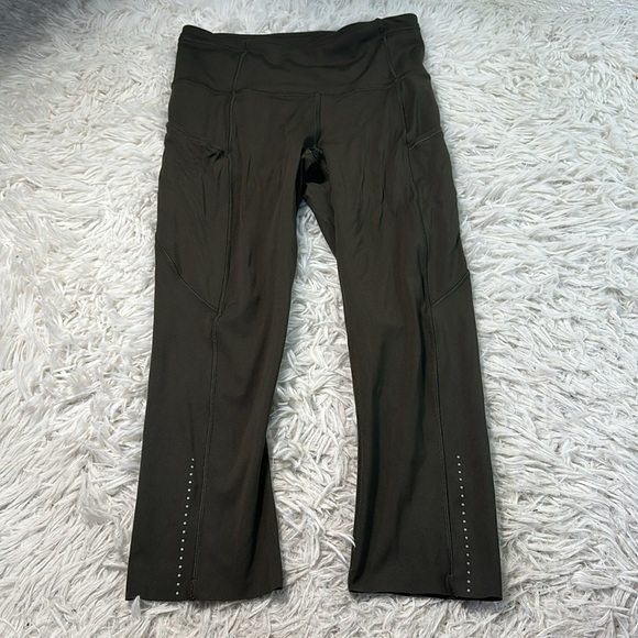 Lululemon Fast & Free Crop II *Nulux 19" Dark Olive - Picture 1 of 6